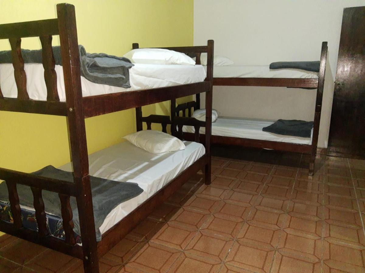 Hostel Le Castelle Caraguatatuba Exteriör bild